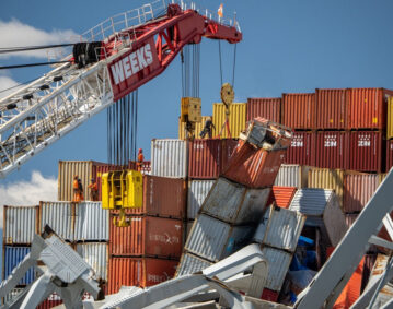 GCES Rope Teams support the Dali-Baltimore bridge project with rigging to remove cargo containers